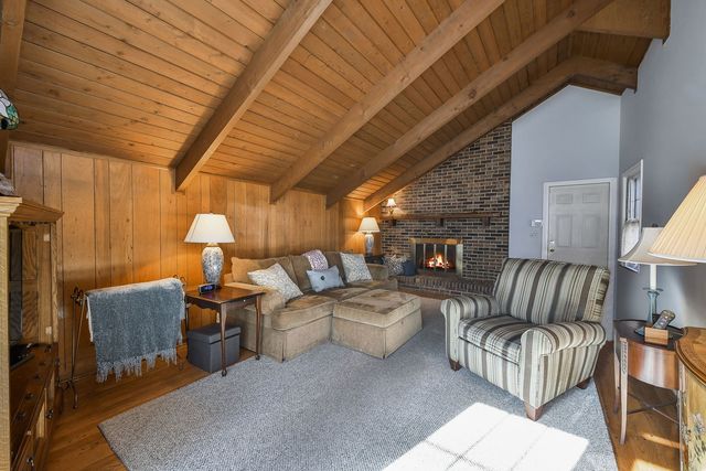 3600 Quince Court, Downers Grove, IL 60515