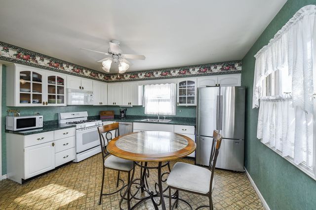 3600 Quince Court, Downers Grove, IL 60515