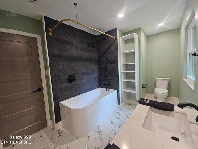 924 Lester Rd, Knoxville, TN 37920