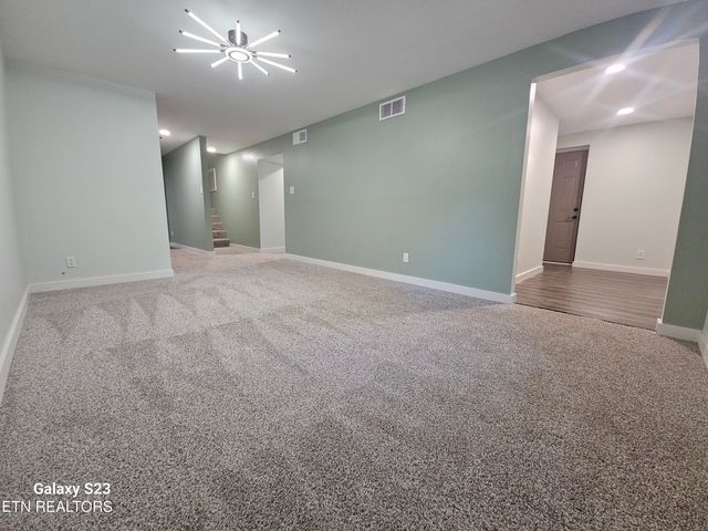 924 Lester Rd, Knoxville, TN 37920