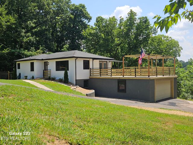 924 Lester Rd, Knoxville, TN 37920