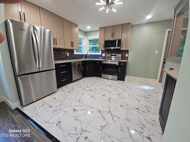 924 Lester Rd, Knoxville, TN 37920