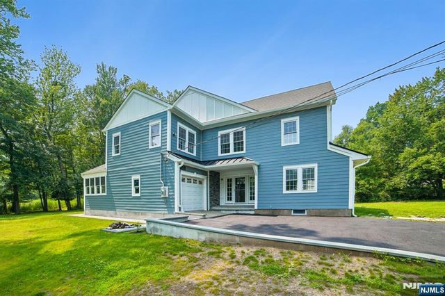 72 Sparrowbush Road, Upper Saddle River, NJ 07458