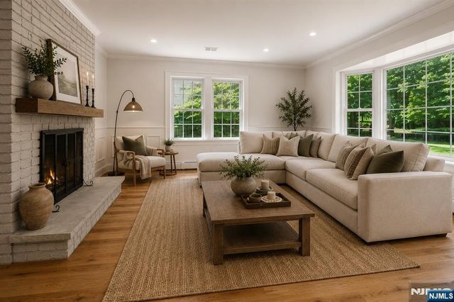 72 Sparrowbush Road, Upper Saddle River, NJ 07458