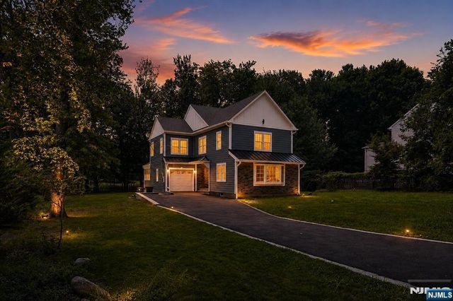 72 Sparrowbush Road, Upper Saddle River, NJ 07458