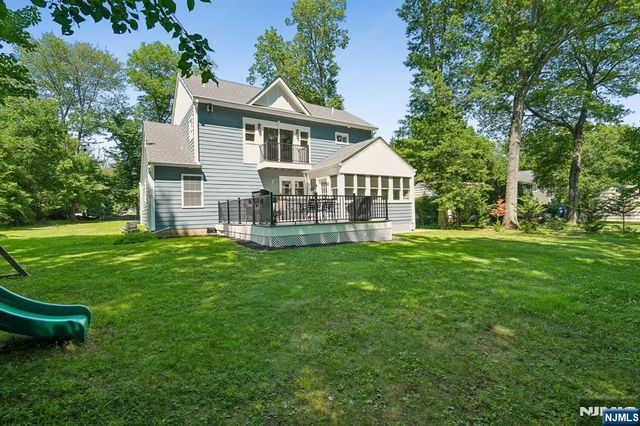 72 Sparrowbush Road, Upper Saddle River, NJ 07458