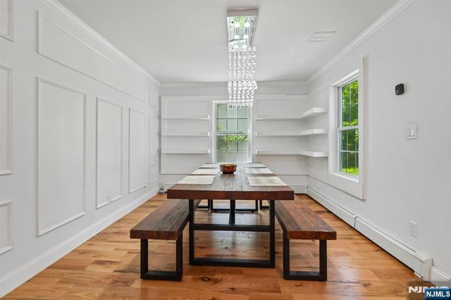 72 Sparrowbush Road, Upper Saddle River, NJ 07458