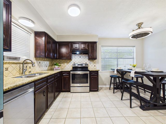 10306 Rustic Rock Road, La Porte, TX 77571