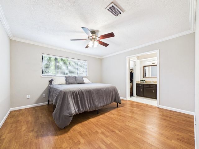 10306 Rustic Rock Road, La Porte, TX 77571