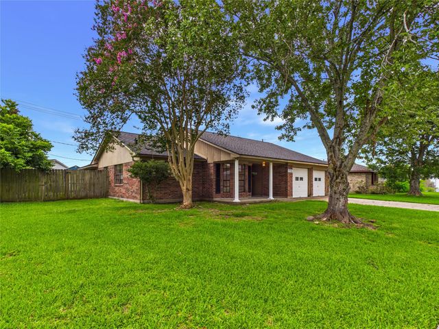 10306 Rustic Rock Road, La Porte, TX 77571