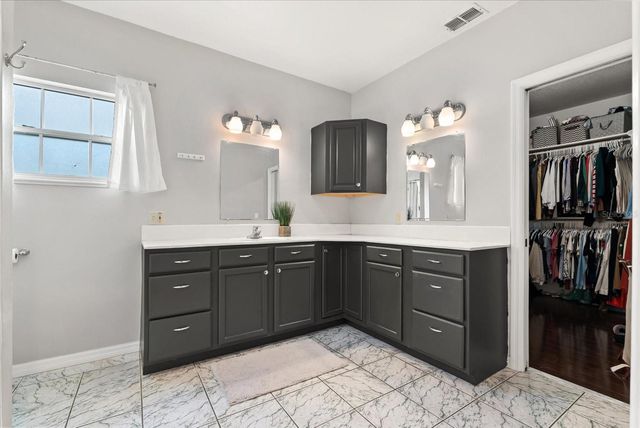 37 E VANDERBILT STREET, Orlando, FL 32804