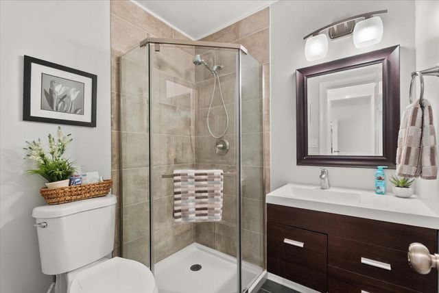 37 E VANDERBILT STREET, Orlando, FL 32804