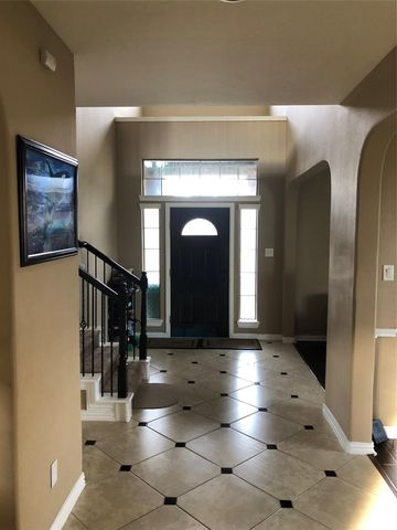 6323 Falling Briar Lane, Sugar Land, TX 77479