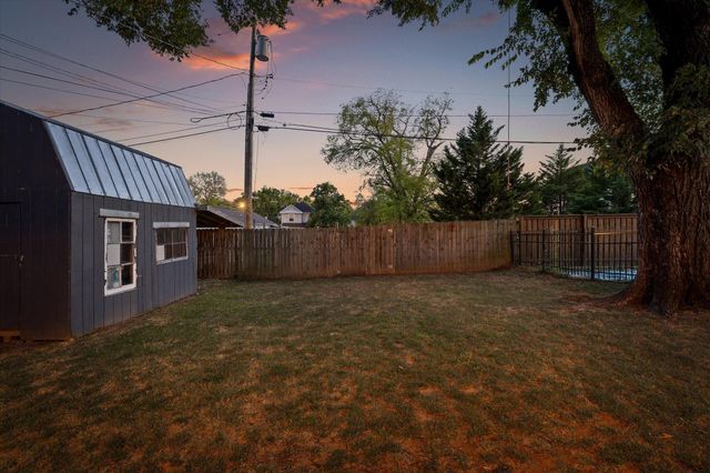 1406 Chamberlain Avenue, Chattanooga, TN 37404