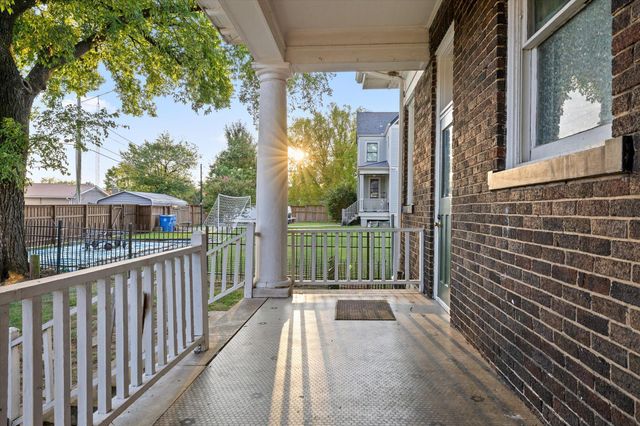 1406 Chamberlain Avenue, Chattanooga, TN 37404