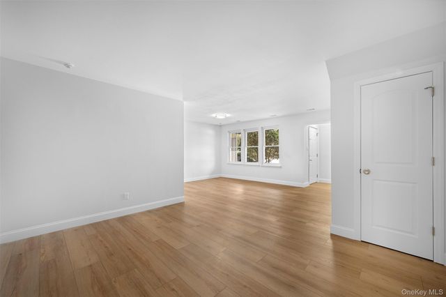 96 Artist Lake Drive, Middle Island, NY 11953