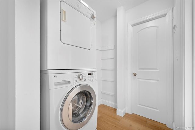 96 Artist Lake Drive, Middle Island, NY 11953