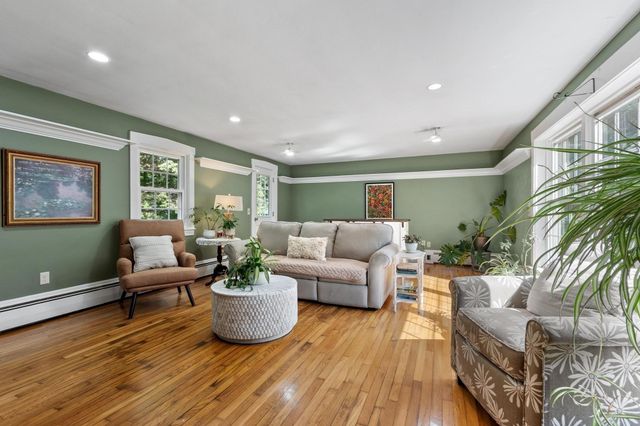 287 Northfield Rd, Lunenburg, MA 01462