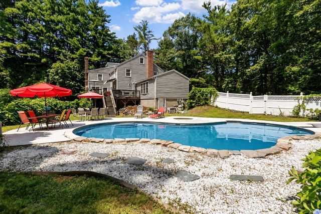287 Northfield Rd, Lunenburg, MA 01462