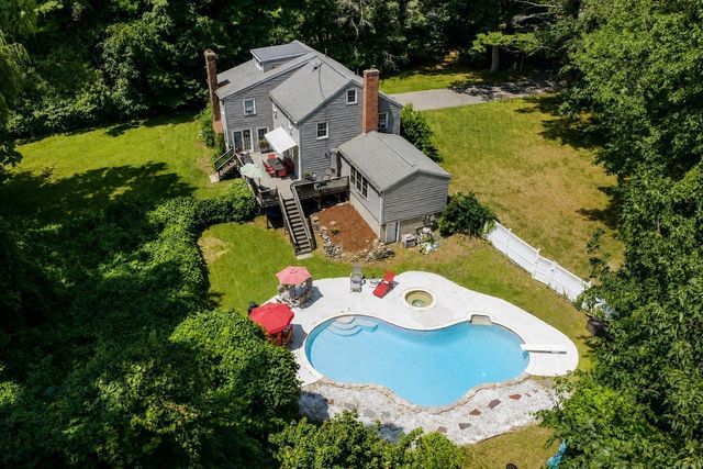 287 Northfield Rd, Lunenburg, MA 01462