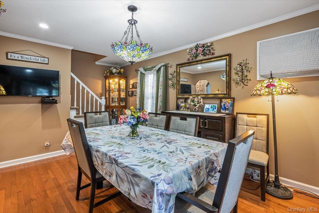 7942 264th Street, Glen Oaks, NY 11004