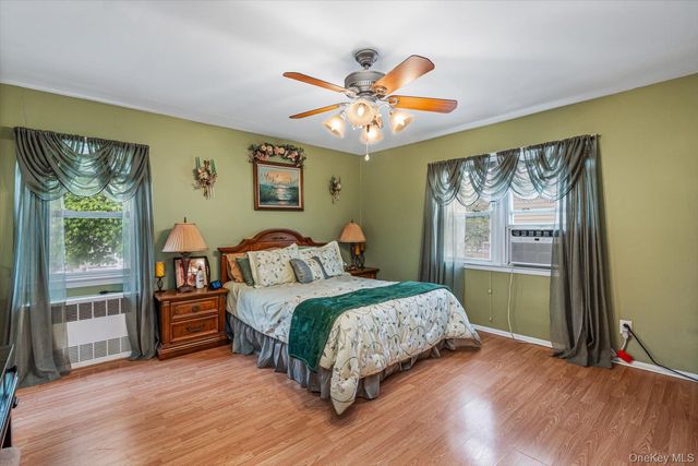 7942 264th Street, Glen Oaks, NY 11004