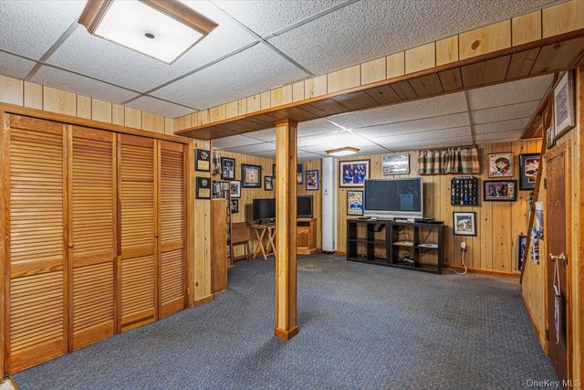 7942 264th Street, Glen Oaks, NY 11004