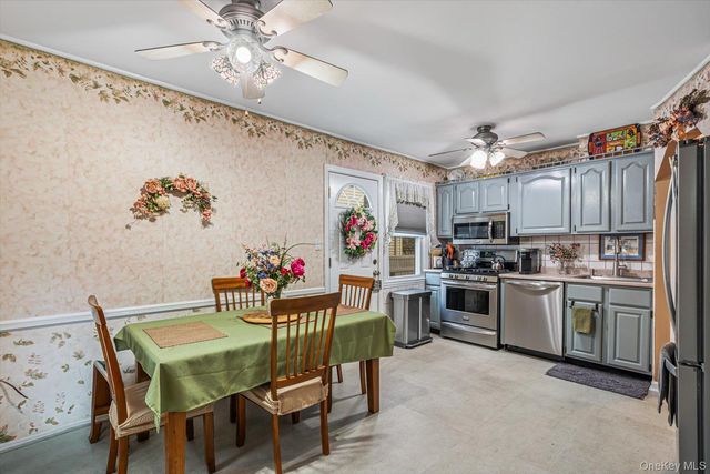 7942 264th Street, Glen Oaks, NY 11004