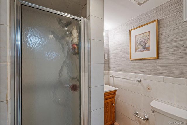 7942 264th Street, Glen Oaks, NY 11004