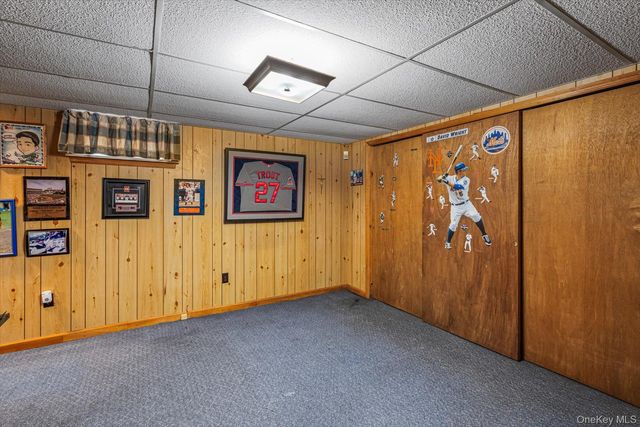 7942 264th Street, Glen Oaks, NY 11004