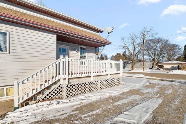 1747 GEORGIA STREET, Oshkosh, WI 54902