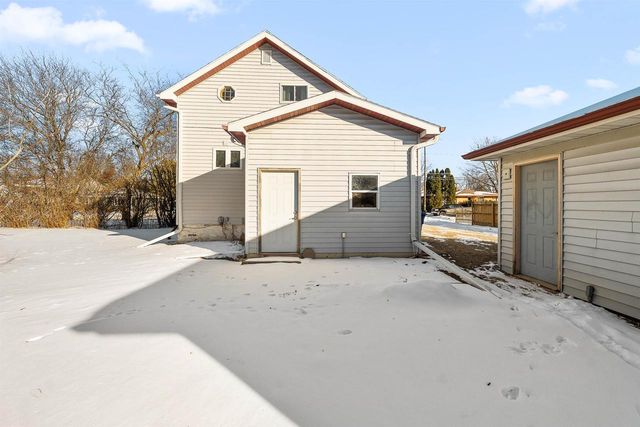 1747 GEORGIA STREET, Oshkosh, WI 54902