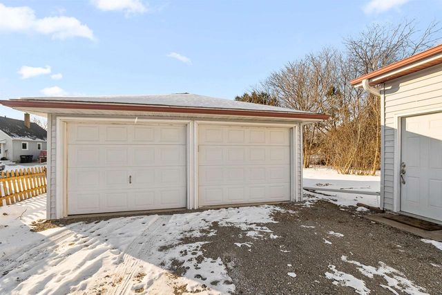 1747 GEORGIA STREET, Oshkosh, WI 54902