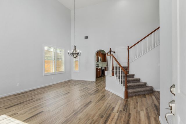 3024 W Elowin Avenue, Visalia, CA 93291