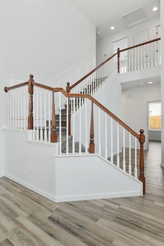 3024 W Elowin Avenue, Visalia, CA 93291