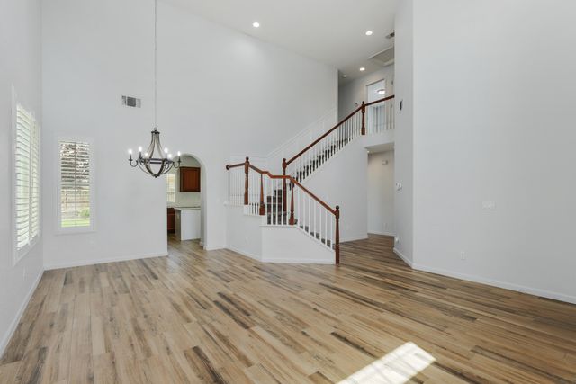 3024 W Elowin Avenue, Visalia, CA 93291