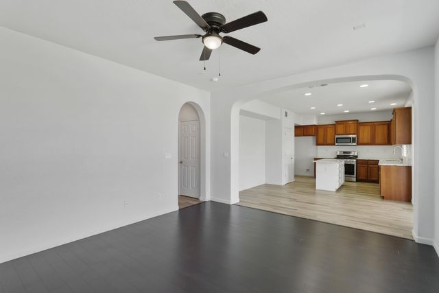 3024 W Elowin Avenue, Visalia, CA 93291