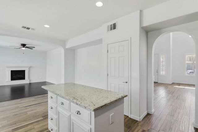 3024 W Elowin Avenue, Visalia, CA 93291