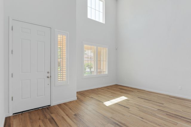 3024 W Elowin Avenue, Visalia, CA 93291