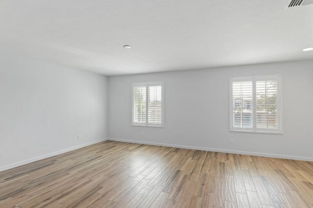 3024 W Elowin Avenue, Visalia, CA 93291