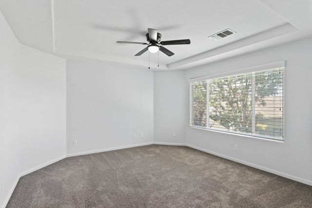 3024 W Elowin Avenue, Visalia, CA 93291