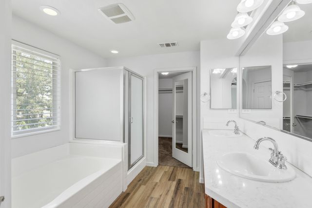 3024 W Elowin Avenue, Visalia, CA 93291