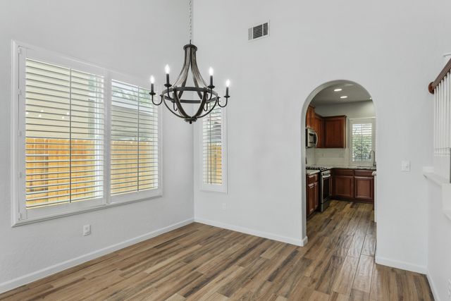 3024 W Elowin Avenue, Visalia, CA 93291