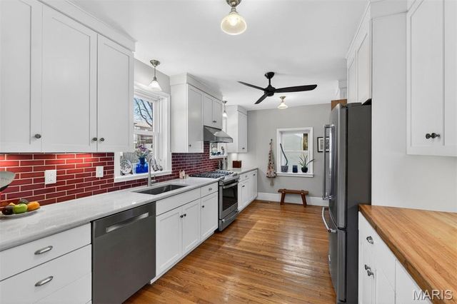 440 Carswold Drive, Clayton, MO 63105