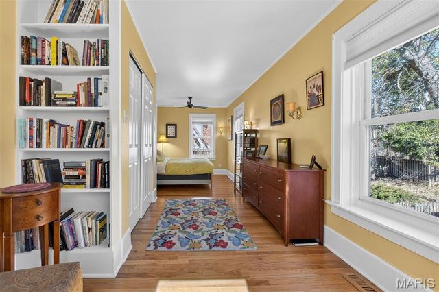 440 Carswold Drive, Clayton, MO 63105