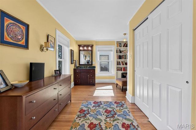 440 Carswold Drive, Clayton, MO 63105