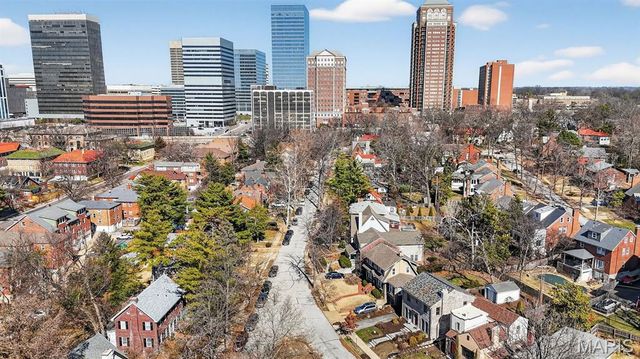 440 Carswold Drive, Clayton, MO 63105