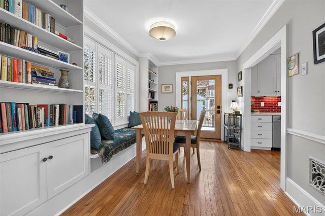 440 Carswold Drive, Clayton, MO 63105