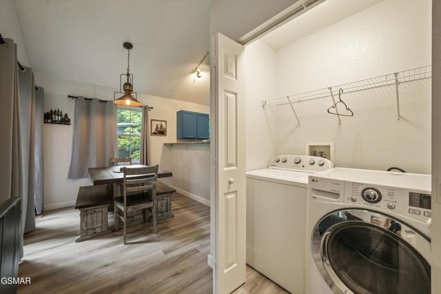 516 Proffitt Rd Unit 1, Gatlinburg, TN 37738