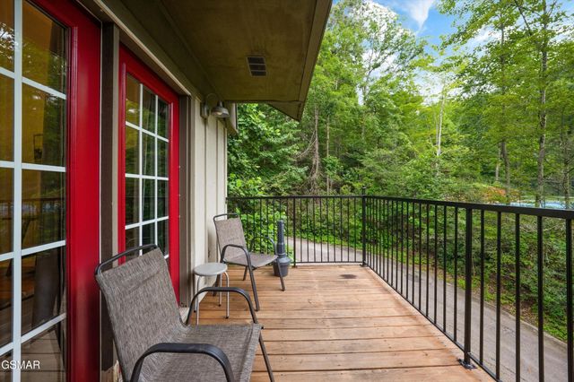 516 Proffitt Rd Unit 1, Gatlinburg, TN 37738